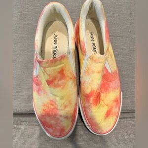 Jenn Ardor' Tie-Dye Slip-On Shoes in Yellow & Orange